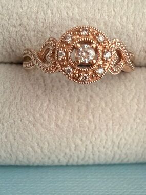 Rose Gold Diamond Ring Filigree Halo heart Infiniti 
Miligree Ring Sz7